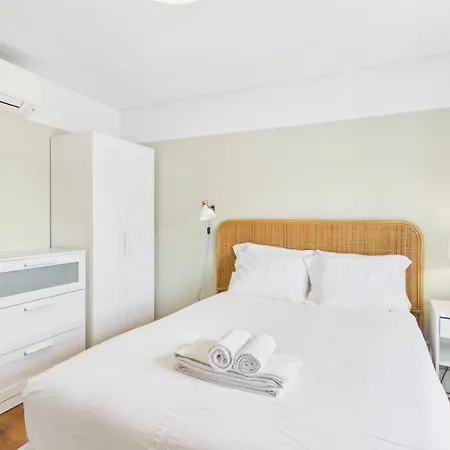 Bright 1br W/ Ac Near Cais Do Sodre | By Airnest Apartment Lisbon