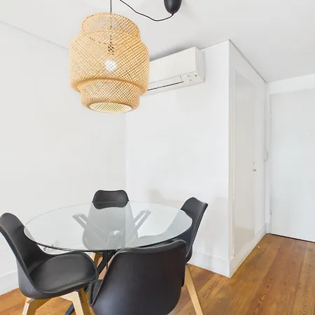 Bright 1br W/ Ac Near Cais Do Sodre | By Airnest * Lisbon